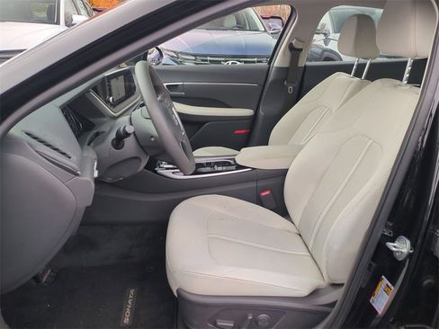 Certified 2023 Hyundai Sonata SEL w/ Cargo Package image 21