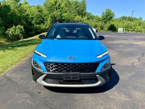 Used 2022 Hyundai Kona SEL w/ Cargo Package AWD/4WD image 3