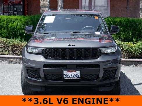 Used 2024 Jeep Grand Cherokee L Laredo AWD/4WD image 3