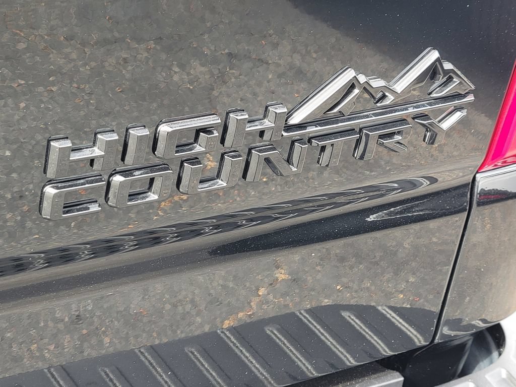 Used 2026 Chevrolet Silverado 1500 High Country w/ Midnight Edition AWD/4WD image 27