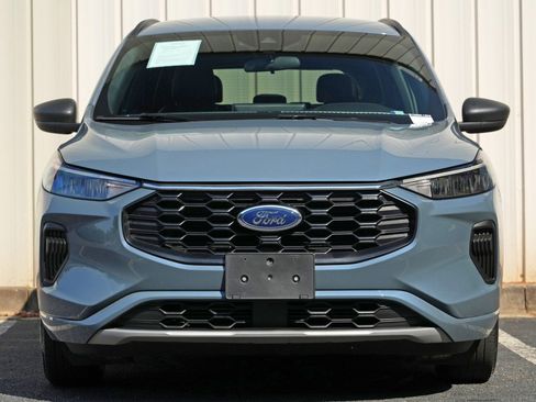 Used 2023 Ford Escape ST-Line w/ Tech Pack #1 FWD image 6