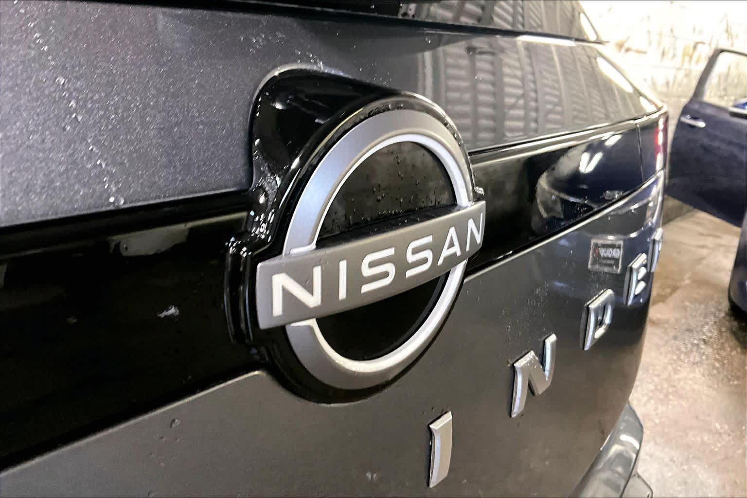 Used 2025 Nissan Pathfinder SV AWD/4WD image 29