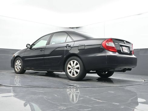 Used 2003 Toyota Camry XLE w/ XLE Premium Pkg FWD image 18