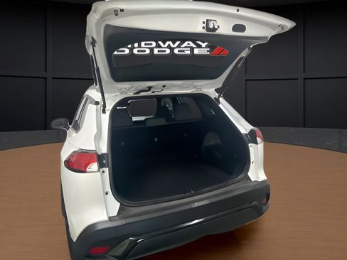 Used 2024 Toyota Corolla Cross AWD Hybrid image 7