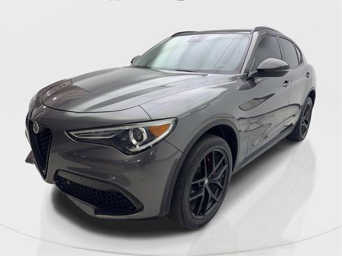 Used 2021 Alfa Romeo Stelvio Sprint w/ Nero Edizione image 2