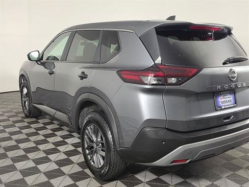 Used 2023 Nissan Rogue S AWD/4WD image 6