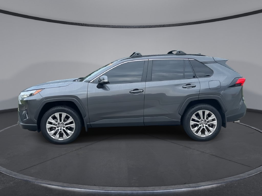 Used 2024 Toyota RAV4 XLE Premium FWD image 5