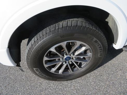 Used 2018 Ford F150 XLT w/ Equipment Group 301A Mid image 11