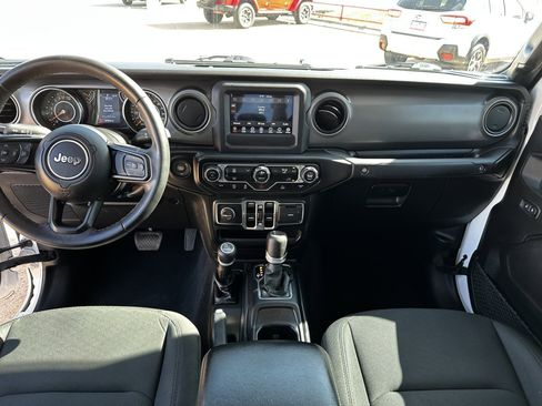 Used 2022 Jeep Gladiator Sport image 26