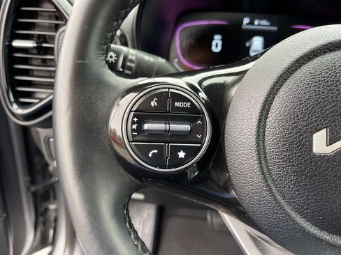 Certified 2024 Kia Soul EX image 15