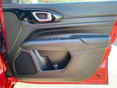 Certified 2022 Jeep Compass Limited image 31