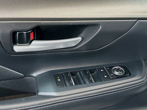 Used 2025 Toyota Grand Highlander AWD image 15