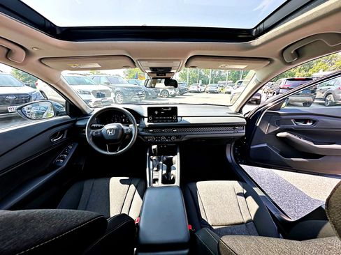 Used 2024 Honda Accord EX image 9