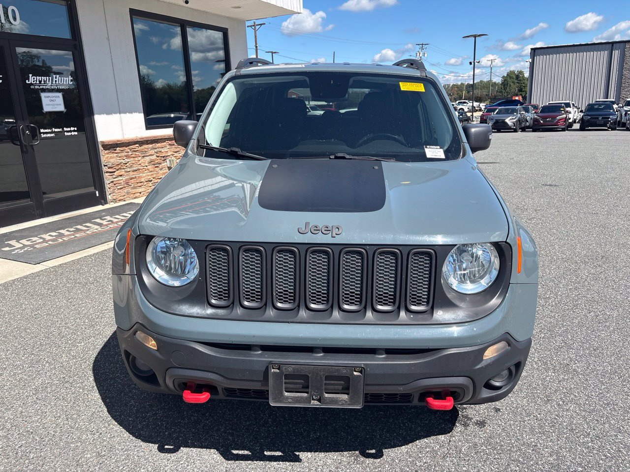 Used 2016 Jeep Renegade Trailhawk w/ Popular Equipment Group AWD/4WD image 10