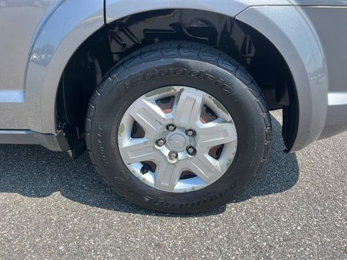 Used 2012 Dodge Journey American Value Package FWD image 23