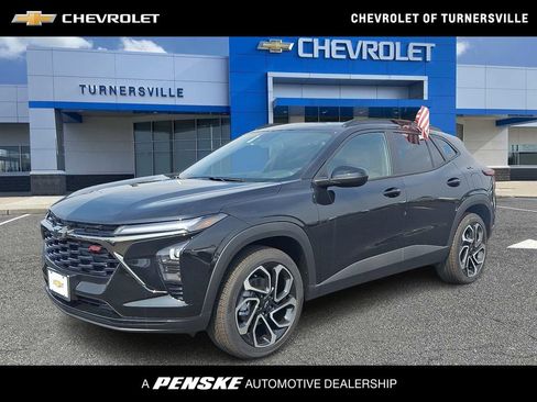 New 2026 Chevrolet Trax RS w/ Sunroof Package FWD image 1