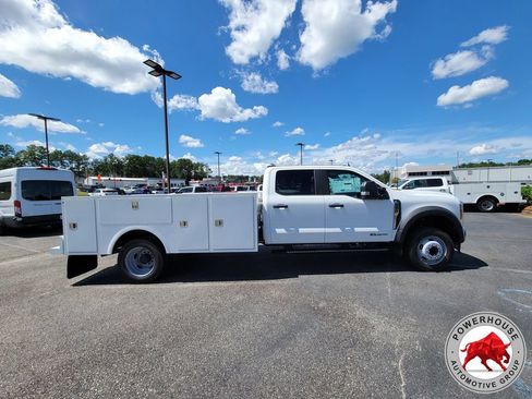 New 2026 Ford F450 XL w/ XL Chrome Package RWD image 8