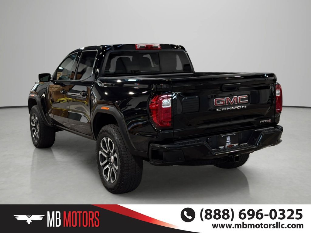 Used 2024 GMC Canyon AT4 w/ AT4 Premium Package AWD/4WD image 3