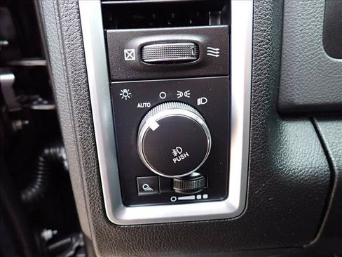 Used 2016 RAM 1500 Big Horn AWD/4WD image 14