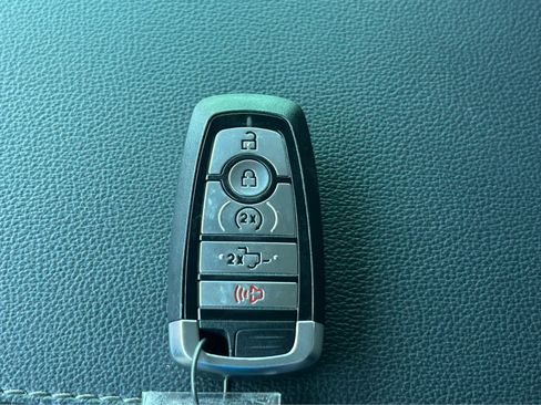 Used 2025 Ford F350 Lariat w/ Lariat Ultimate Package AWD/4WD image 69