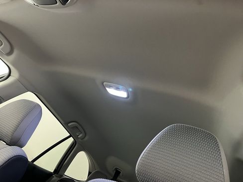 Used 2023 Subaru Outback Premium w/ Popular Package #1 image 10