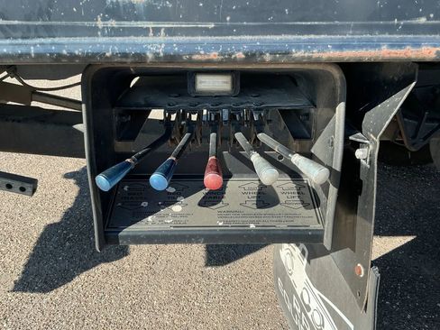 Used 2015 Ford F650 2WD Regular Cab Super Duty image 7