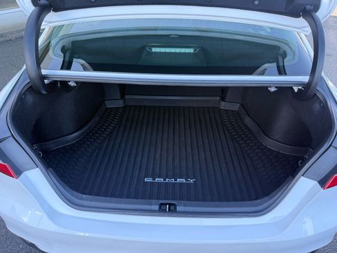 Used 2018 Toyota Camry LE w/ Convenience Package image 29