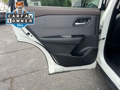 Used 2023 Nissan Rogue SV FWD image 17