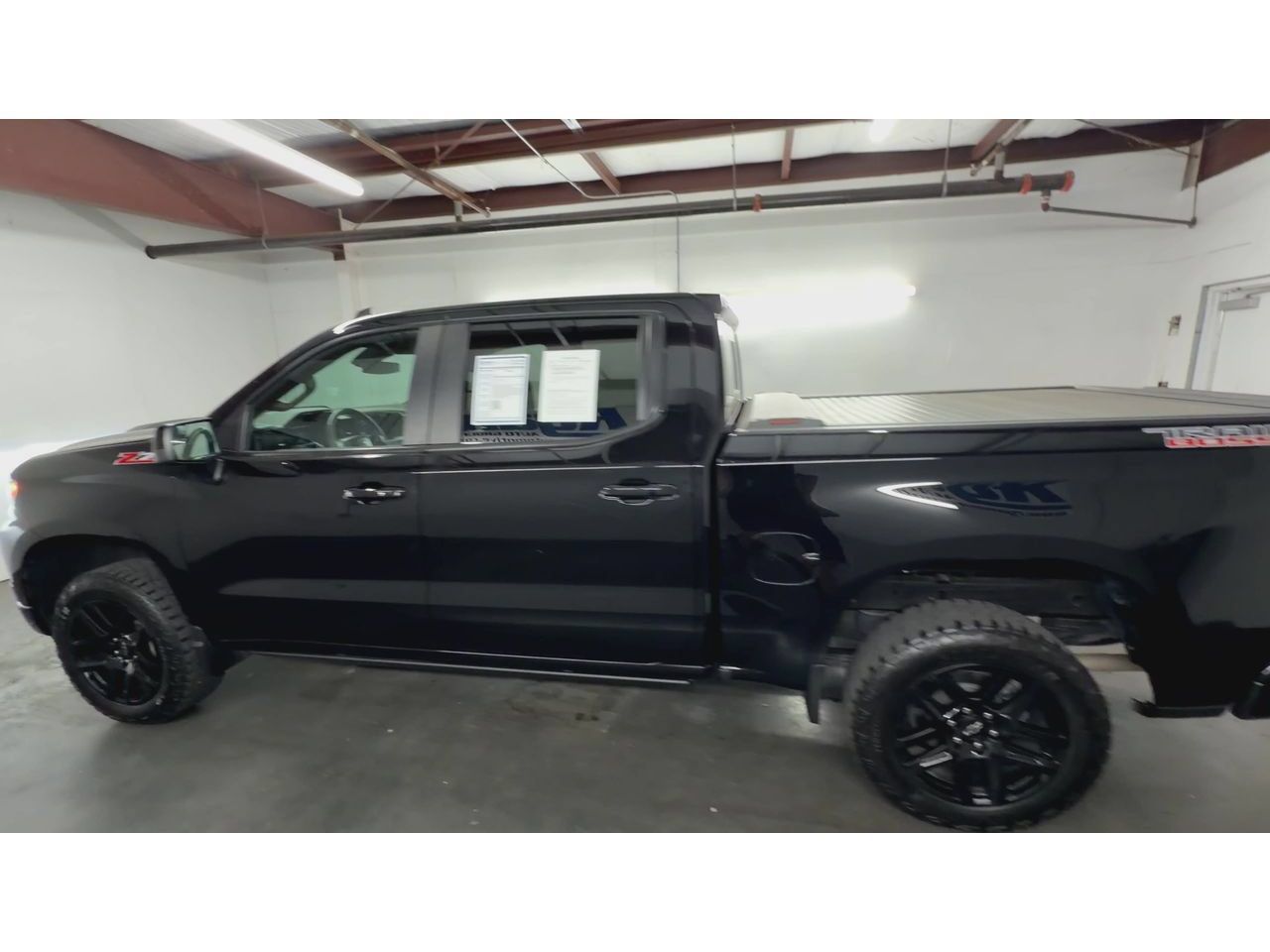 Certified 2024 Chevrolet Silverado 1500 LT Trail Boss w/ Convenience Package II AWD/4WD image 6