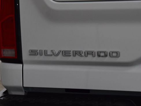 Used 2026 Chevrolet Silverado 2500 ZR2 AWD/4WD image 23