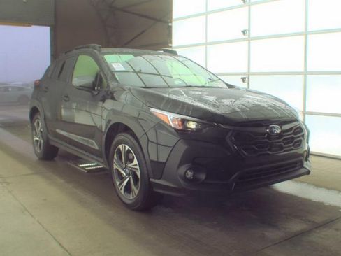 Used 2024 Subaru Crosstrek 2.0i Premium image 4