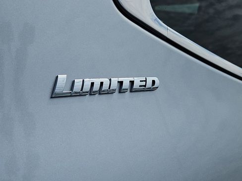 New 2025 Toyota Tundra Limited AWD/4WD image 4