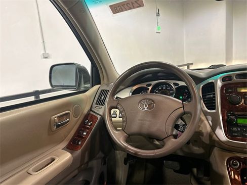 Used 2006 Toyota Highlander V6 image 21