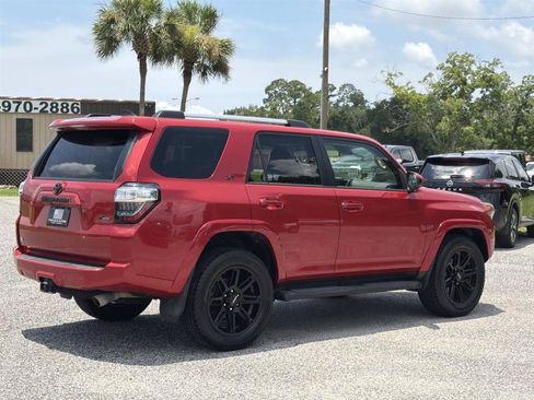 Used 2022 Toyota 4Runner SR5 RWD image 6
