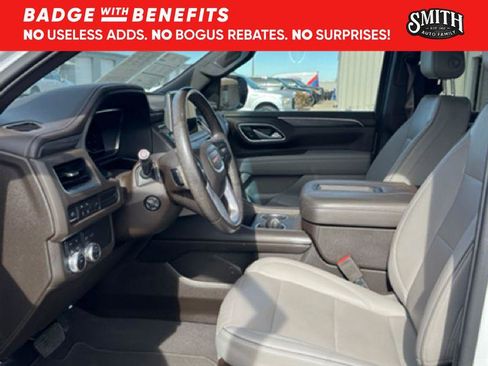 Used 2022 GMC Yukon SLT w/ SLT Luxury Package image 10