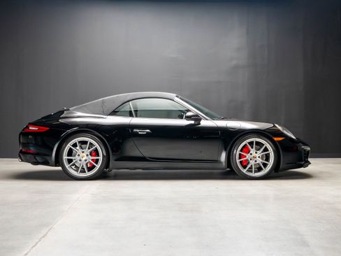 Used 2017 Porsche 911 Carrera w/ Light Design Package RWD image 14