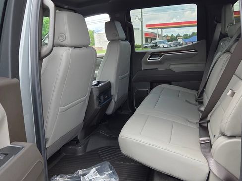 New 2026 Chevrolet Silverado 1500 LT w/ Z71 Off-Road Package AWD/4WD image 5
