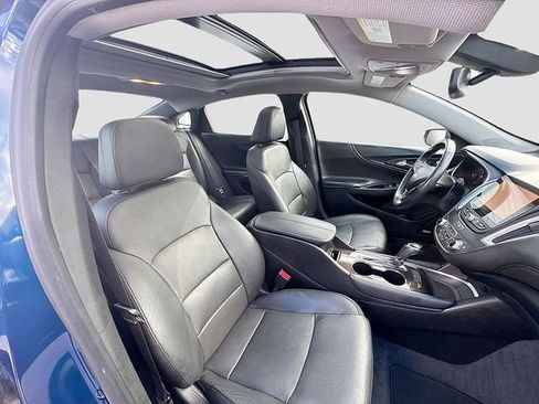 Used 2019 Chevrolet Malibu Premier w/ Sun and Wheel Package image 30