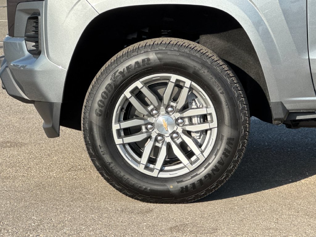New 2026 Chevrolet Colorado LT RWD image 23