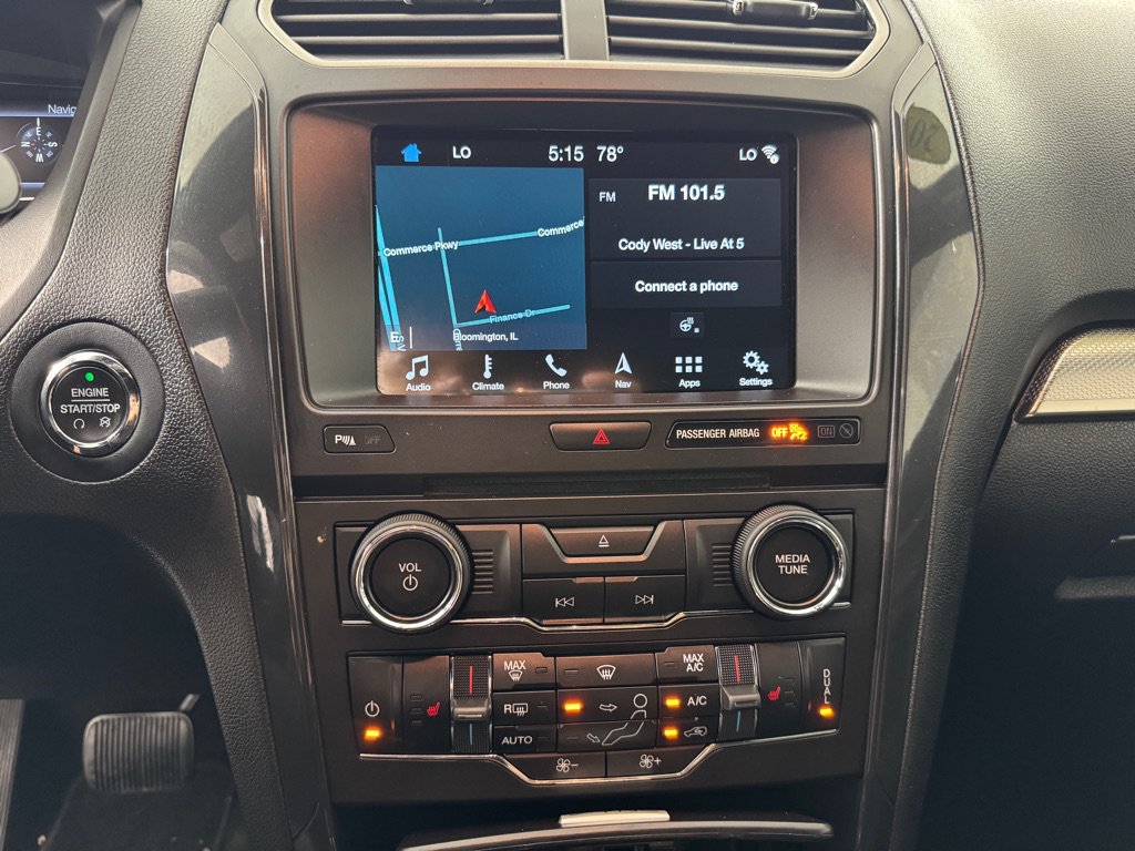 Used 2018 Ford Explorer XLT w/ Equipment Group 202A AWD/4WD image 15