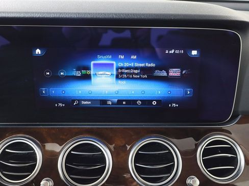 Used 2022 Mercedes-Benz E 350 4MATIC Sedan w/ Driver Assistance Package image 47