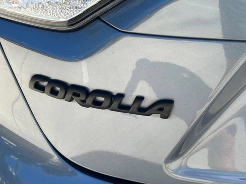 Used 2025 Toyota Corolla SE FWD image 12