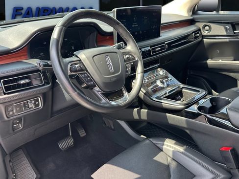 Used 2023 Lincoln Nautilus Reserve w/ Equipment Group 201A AWD/4WD image 15