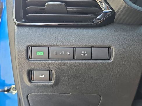 Certified 2024 Nissan Sentra SV FWD image 28