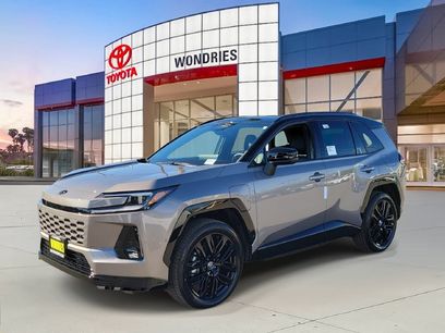 New 2026 Toyota RAV4 XSE w/ Panoramic Sun Roof Package