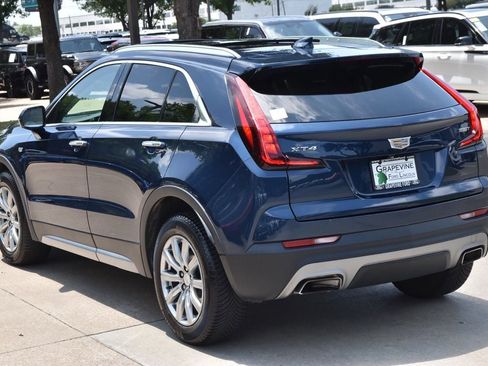 Used 2020 Cadillac XT4 Premium Luxury w/ Cold Weather Package FWD image 10