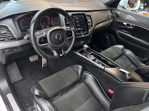 Used 2019 Volvo XC90 T5 R-Design w/ Advanced Package AWD/4WD image 8
