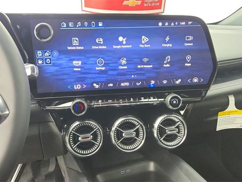 New 2025 Chevrolet Blazer EV LT image 24