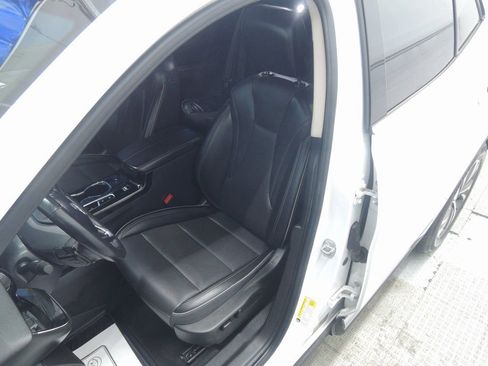 Used 2023 Buick Envision Essence image 5