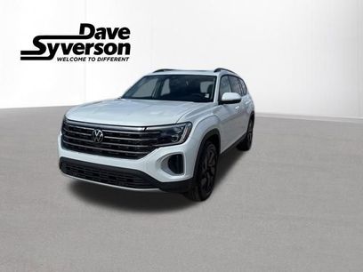 New 2025 Volkswagen Atlas SE